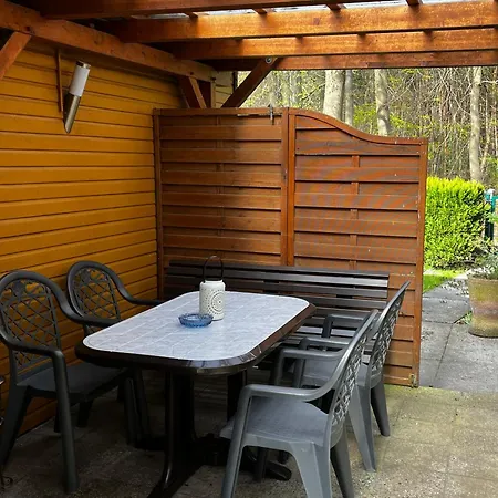 Und Waldhaus In Uriges Ambiente Trifft