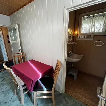 Hébergement de vacances Und Waldhaus In Uriges Ambiente Trifft *