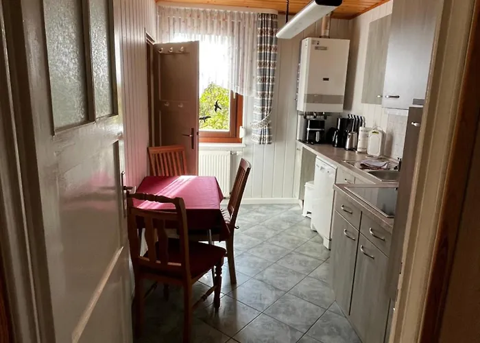 Und Waldhaus In Uriges Ambiente Trifft