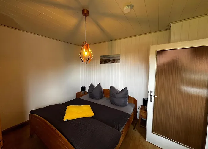 度假居 Und Waldhaus In Uriges Ambiente Trifft 于克里茨